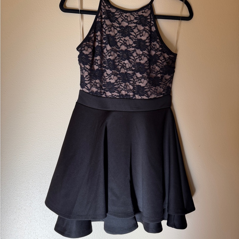 Elegant Black Lace Juniors Dress